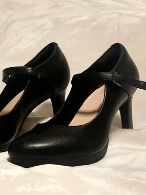 Black MaryJanes
